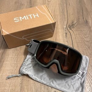 SMITH Charcoal Ski Goggles